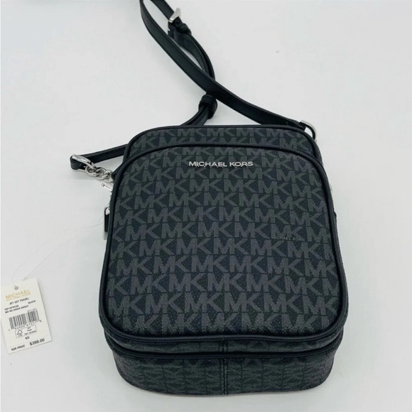 Michael Kors Medium NS Chain Xbody Bag Black
Leather Black - Picture 9 of 12